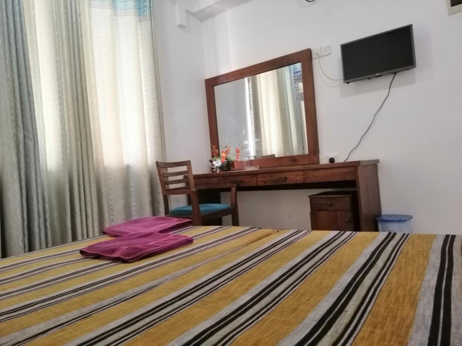 Reliance Hotel Boralesgamuwa Kültér fotó